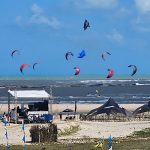 KiteMaster 2024 - regata Festival KiteMaster 2024 imagem dos kites na largada da regata